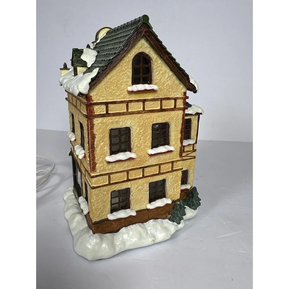 Berta Hummel Seasons In Bloom Florist Shoppe Christmas Village COA Lighted